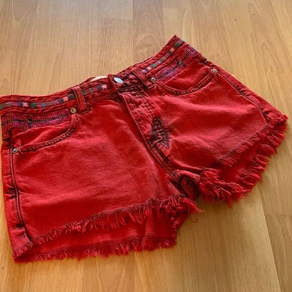 Free People Sunbreak Frayed Denim Shorts - Picture 5 of 9